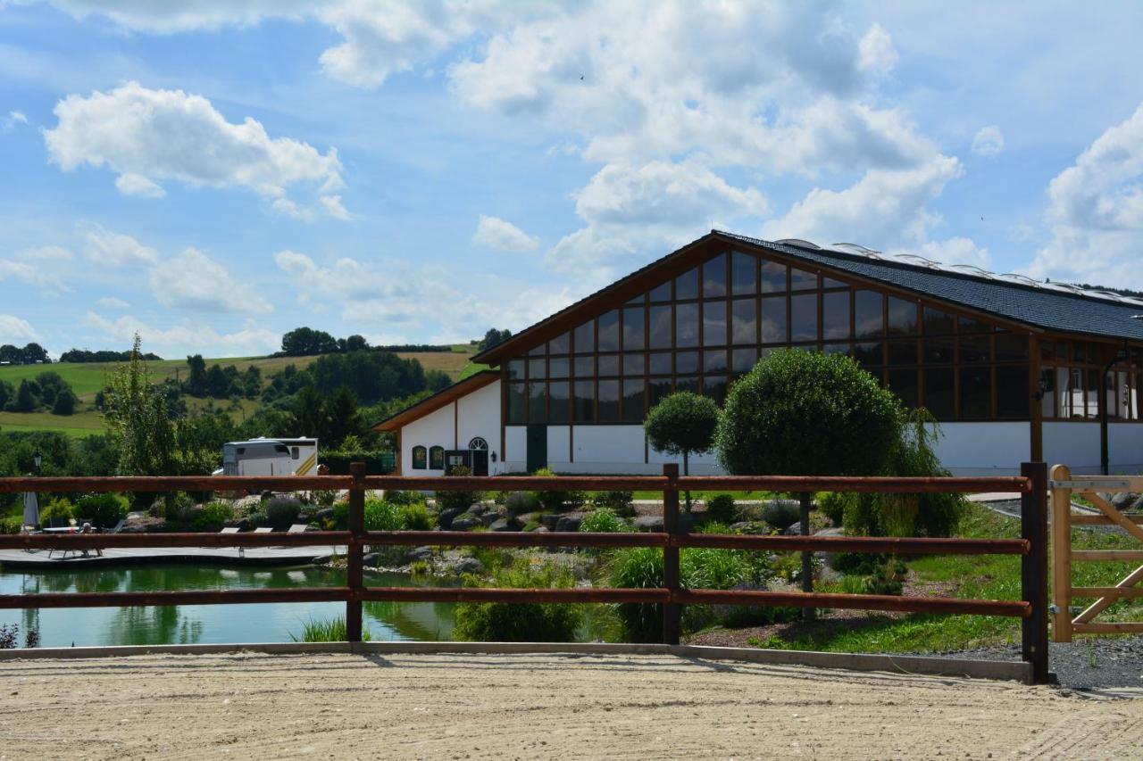 Reiterhof Und Pension Eichenhof Haiger Dış mekan fotoğraf